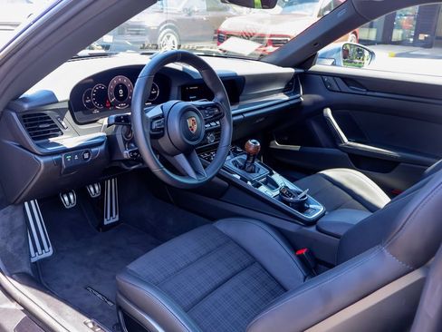 Certified 2025 Porsche 911 Carrera T RWD image 5