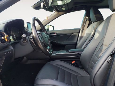 Used 2021 Lexus IS 350 F Sport w/ Dynamic Handling Package image 9