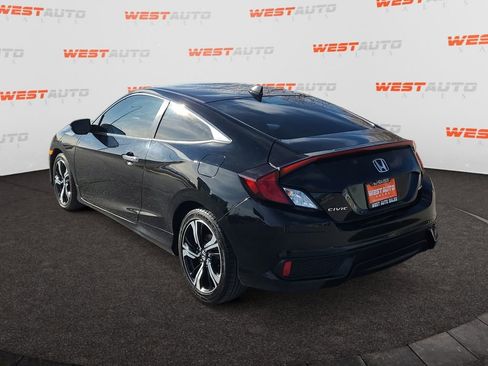Used 2016 Honda Civic Touring image 3
