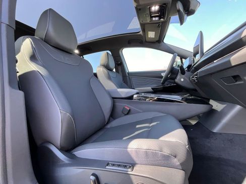 New 2026 Volkswagen ID.4 Pro S Plus AWD/4WD image 12