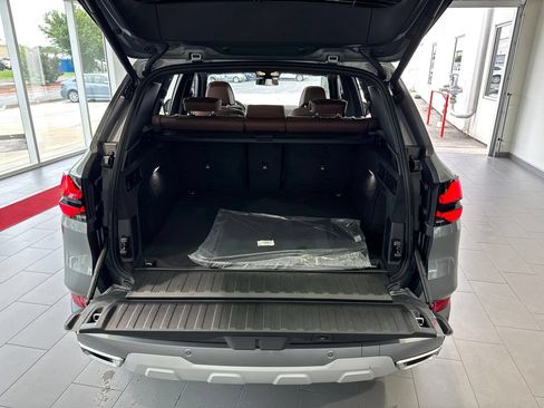 Used 2026 BMW X5 xDrive40i AWD/4WD image 9