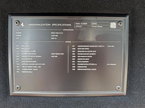 Used 2022 Ferrari Roma RWD image 2