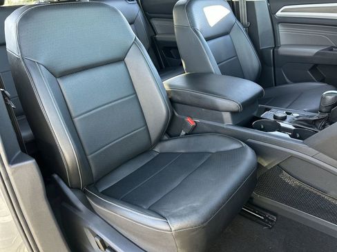 Used 2022 Volkswagen Atlas SEL AWD/4WD image 29