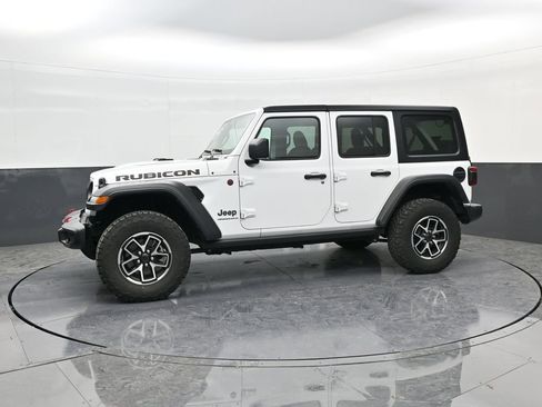 Used 2024 Jeep Wrangler Unlimited Rubicon image 4