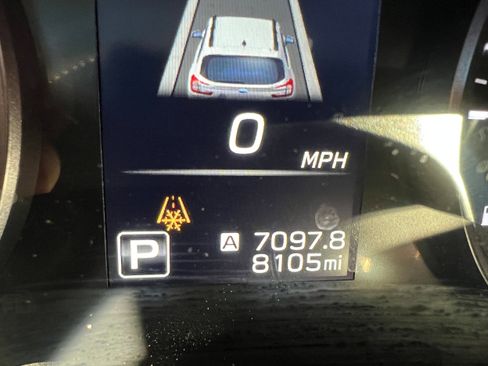 Certified 2025 Subaru Ascent Premium image 24