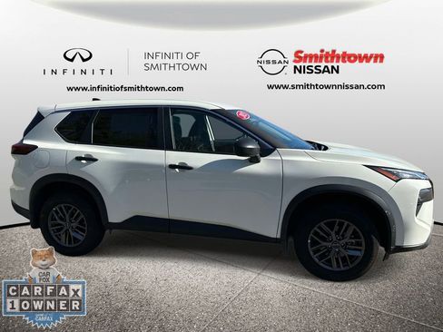 Used 2025 Nissan Rogue S AWD/4WD image 7
