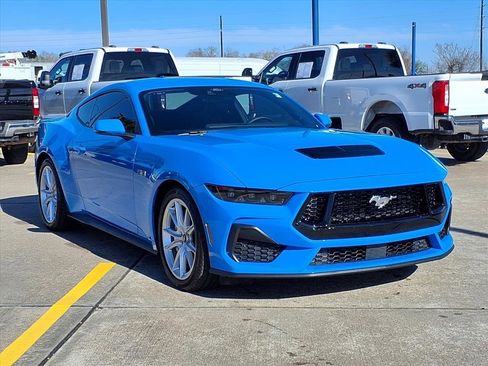 Used 2025 Ford Mustang GT Premium image 7