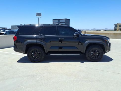 Used 2025 Toyota 4Runner TRD Off-Road Premium AWD/4WD image 7