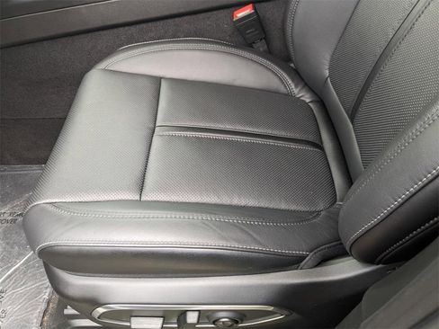 New 2024 Jeep Wagoneer Series III w/ Convenience Group I image 4