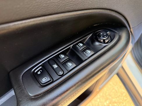 Used 2019 Jeep Compass Latitude w/ Safety & Security Group FWD image 13