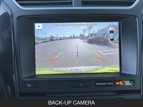 Used 2017 Ford Explorer XLT w/ Equipment Group 202A FWD image 23