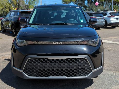 Certified 2025 Kia Soul LX image 9