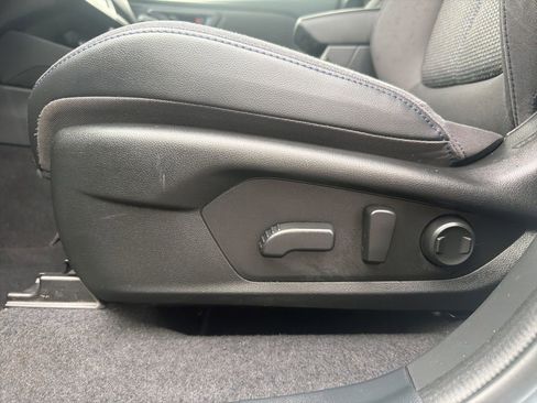 Used 2025 Subaru Forester Premium image 15