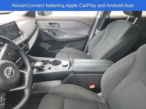 Used 2023 Nissan Rogue S image 10