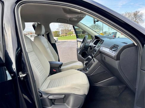Used 2022 Volkswagen Tiguan S AWD/4WD image 7