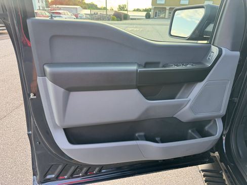 Used 2025 Ford F150 XL w/ Equipment Group 103A High AWD/4WD image 6