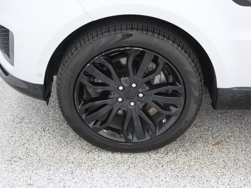 Used 2018 Land Rover Range Rover Sport HSE AWD/4WD image 11