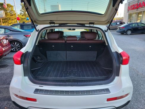 Used 2016 INFINITI QX50 2WD w/ Premium Plus Package image 12