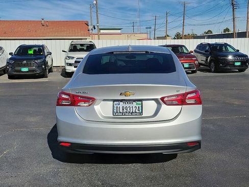 Used 2020 Chevrolet Malibu LT image 4