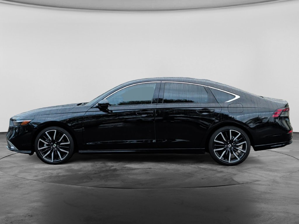 Used 2024 Honda Accord Touring image 4
