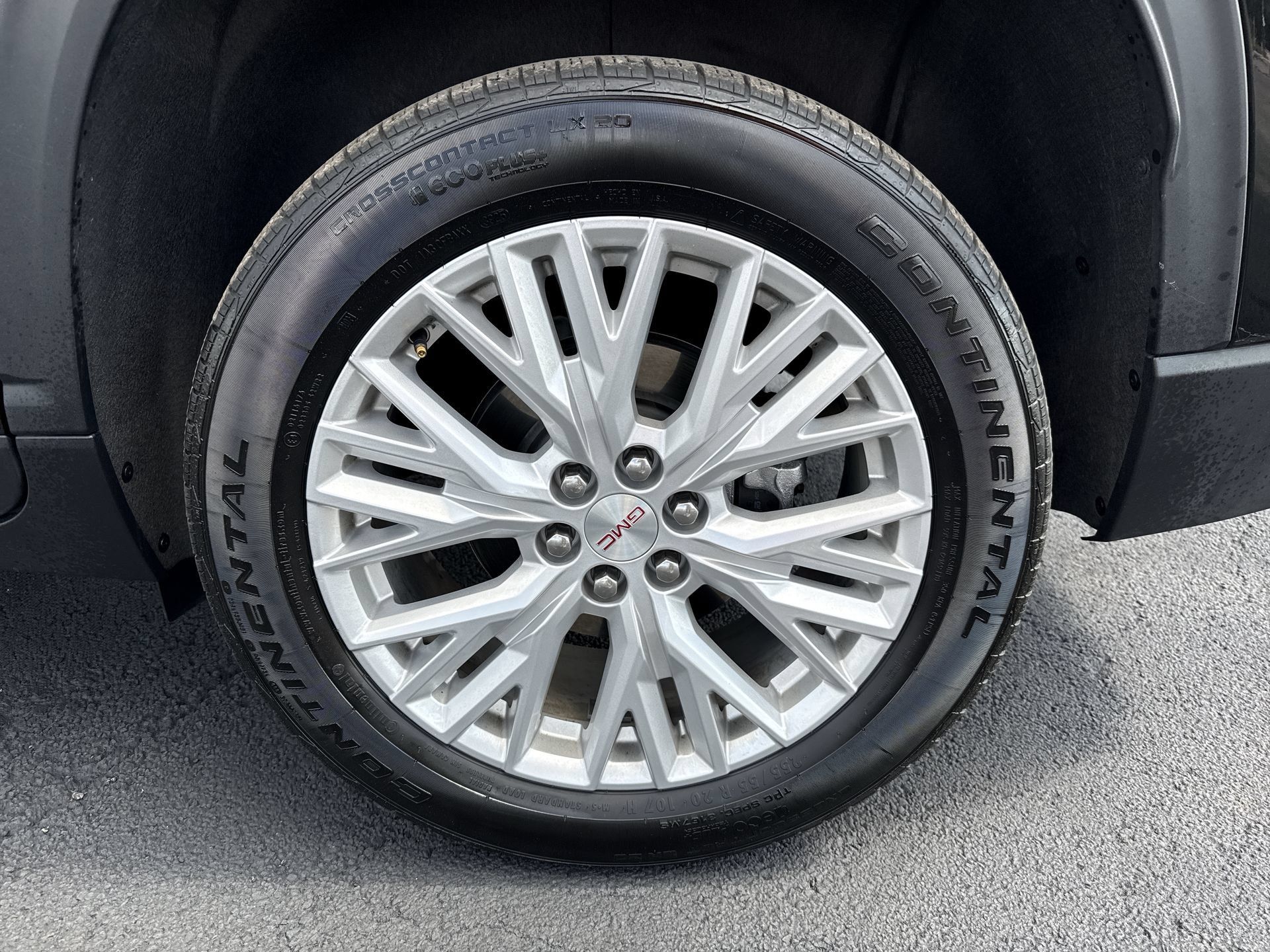 Used 2026 GMC Acadia Elevation w/ Elevation Premium Package FWD image 18