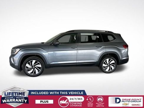 Used 2025 Volkswagen Atlas SE image 5