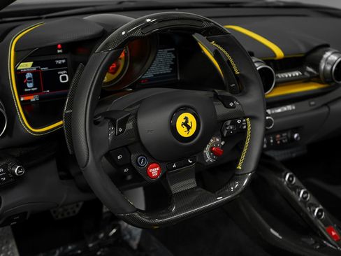 Used 2023 Ferrari 812 GTS image 38