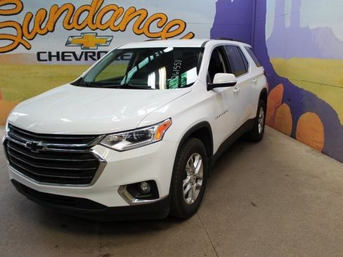 Used 2020 Chevrolet Traverse LT image 4