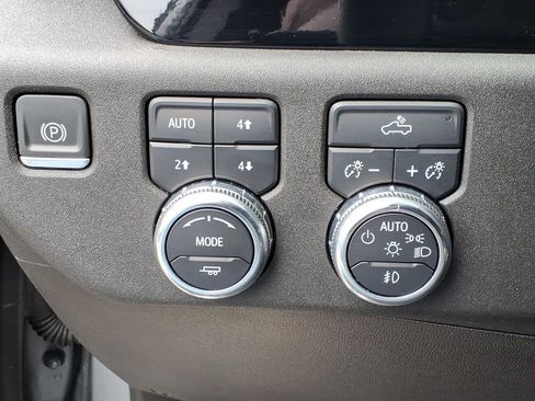 Used 2024 GMC Sierra 1500 Elevation w/ Preferred Package AWD/4WD image 34