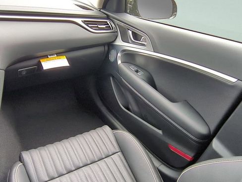 New 2026 Genesis G70 2.5T Prestige AWD/4WD image 12