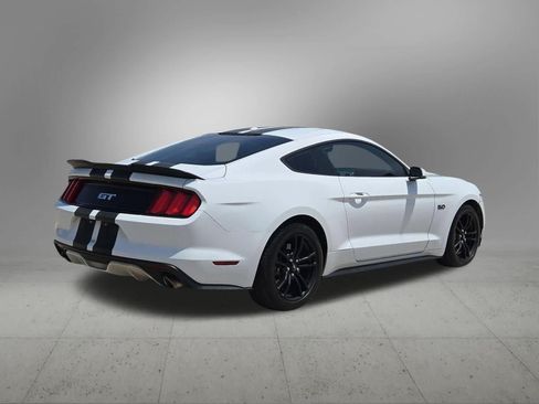 Used 2017 Ford Mustang GT RWD image 6