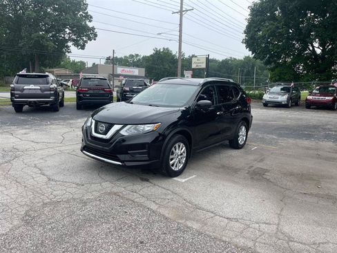 Used 2017 Nissan Rogue SV w/ SV Premium Package AWD/4WD image 1