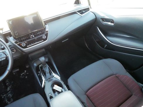 Used 2023 Toyota Corolla SE w/ SE Premium Package image 11