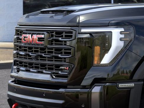 New 2026 GMC Sierra 3500 AT4 AWD/4WD image 13