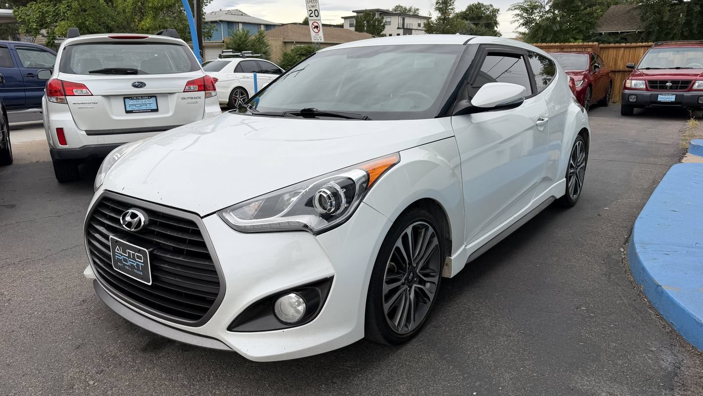 Used 2016 Hyundai Veloster Turbo FWD image 5