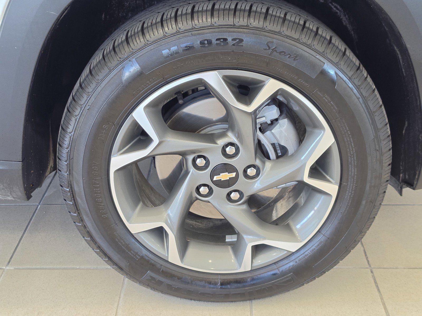 Used 2025 Chevrolet Trax LT FWD image 29