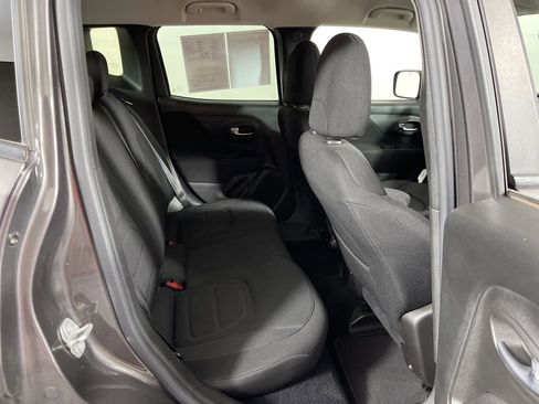 Used 2020 Jeep Renegade Latitude image 8