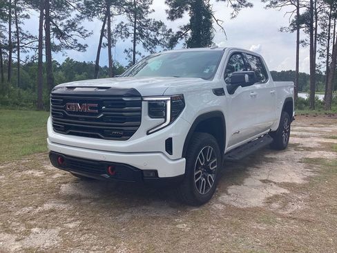 New 2026 GMC Sierra 1500 AT4 w/ AT4 Premium Package AWD/4WD image 9