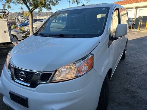 Used 2020 Nissan NV200 SV w/ Back Door Glass Package image 1