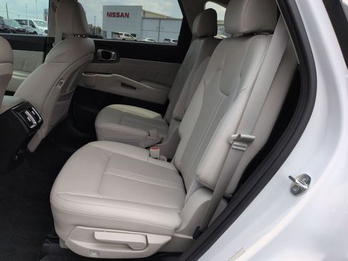 Used 2023 Kia Sorento SX FWD image 31
