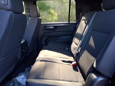 New 2026 Chevrolet Suburban LS AWD/4WD image 13