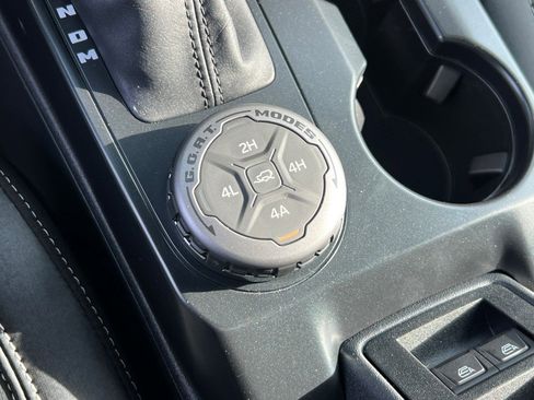 New 2025 Ford Bronco Badlands w/ Sasquatch Package image 15