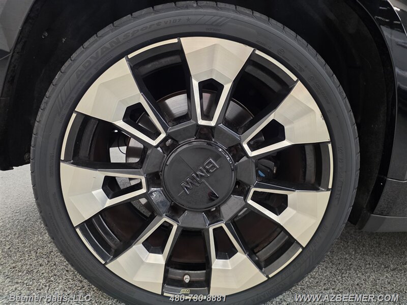 Used 2023 BMW XM AWD/4WD image 18