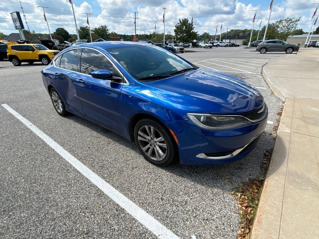 Used 2015 Chrysler 200 Limited w/ Convenience Group FWD image 3