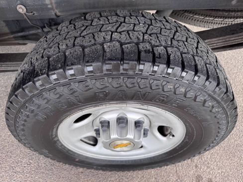 Used 2005 Chevrolet Silverado 2500 W/T image 11