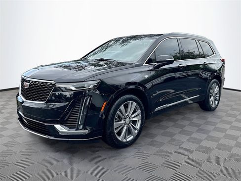 Used 2024 Cadillac XT6 Premium Luxury w/ Technology Package image 4