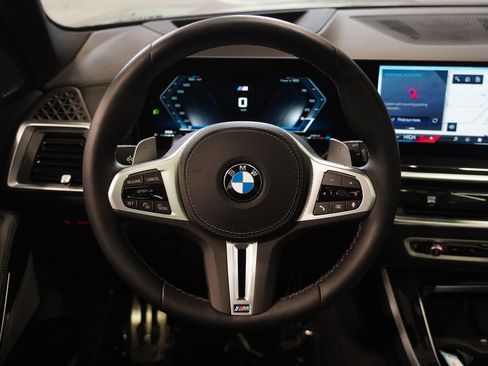 Used 2025 BMW X5 M60i image 16