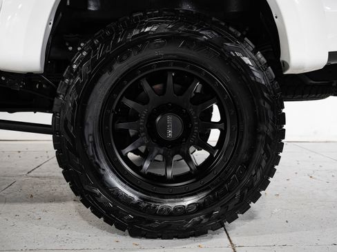 Used 2022 Ford F350 Platinum AWD/4WD image 84
