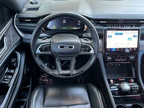 Used 2022 Jeep Grand Cherokee Overland w/ Advanced Protech Group III image 14