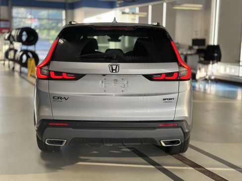 Used 2023 Honda CR-V Sport Touring image 6